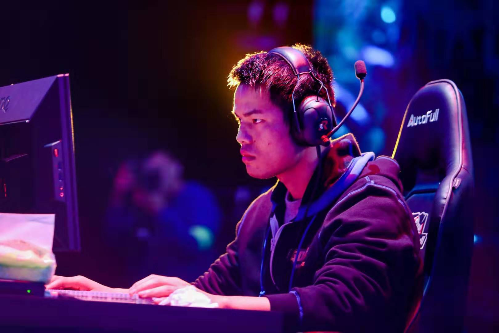 面对比利时 面对比利时