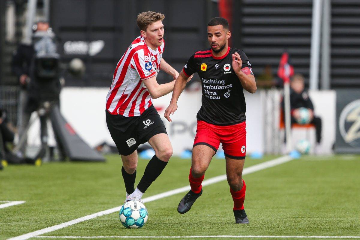 们刻苦努力 们刻苦努力