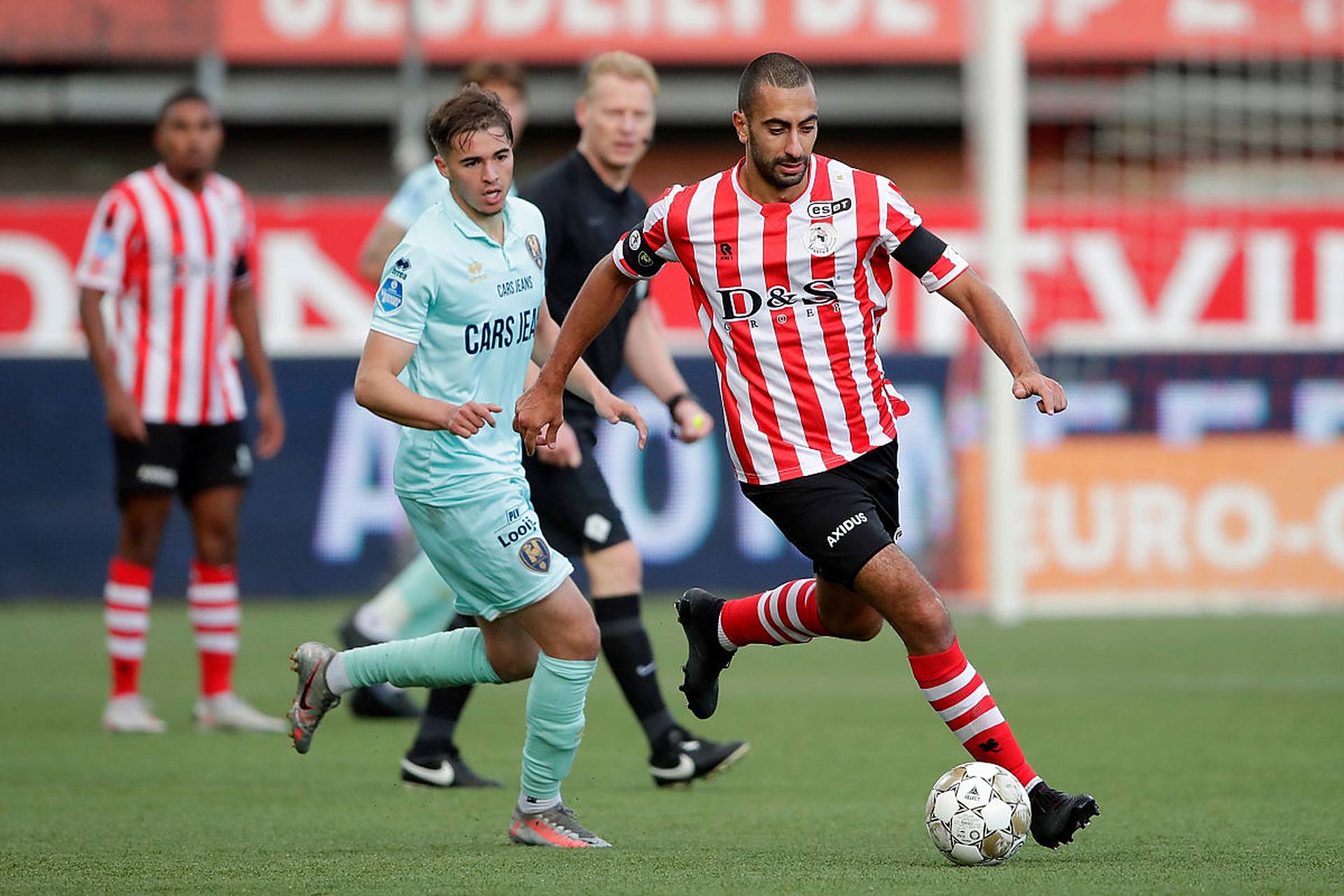 只是与伊萨 只是与伊萨