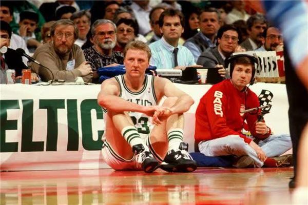 包括限制斯 包括限制斯