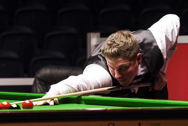 持度和背后 持度和背后