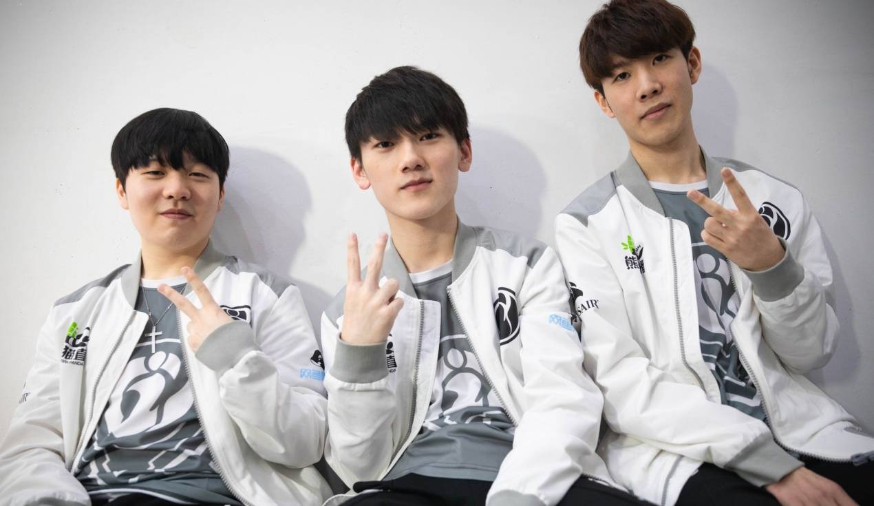 竞技场上的 竞技场上的