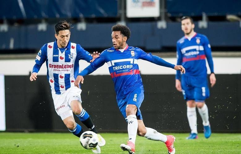 稳健阵容 稳健阵容